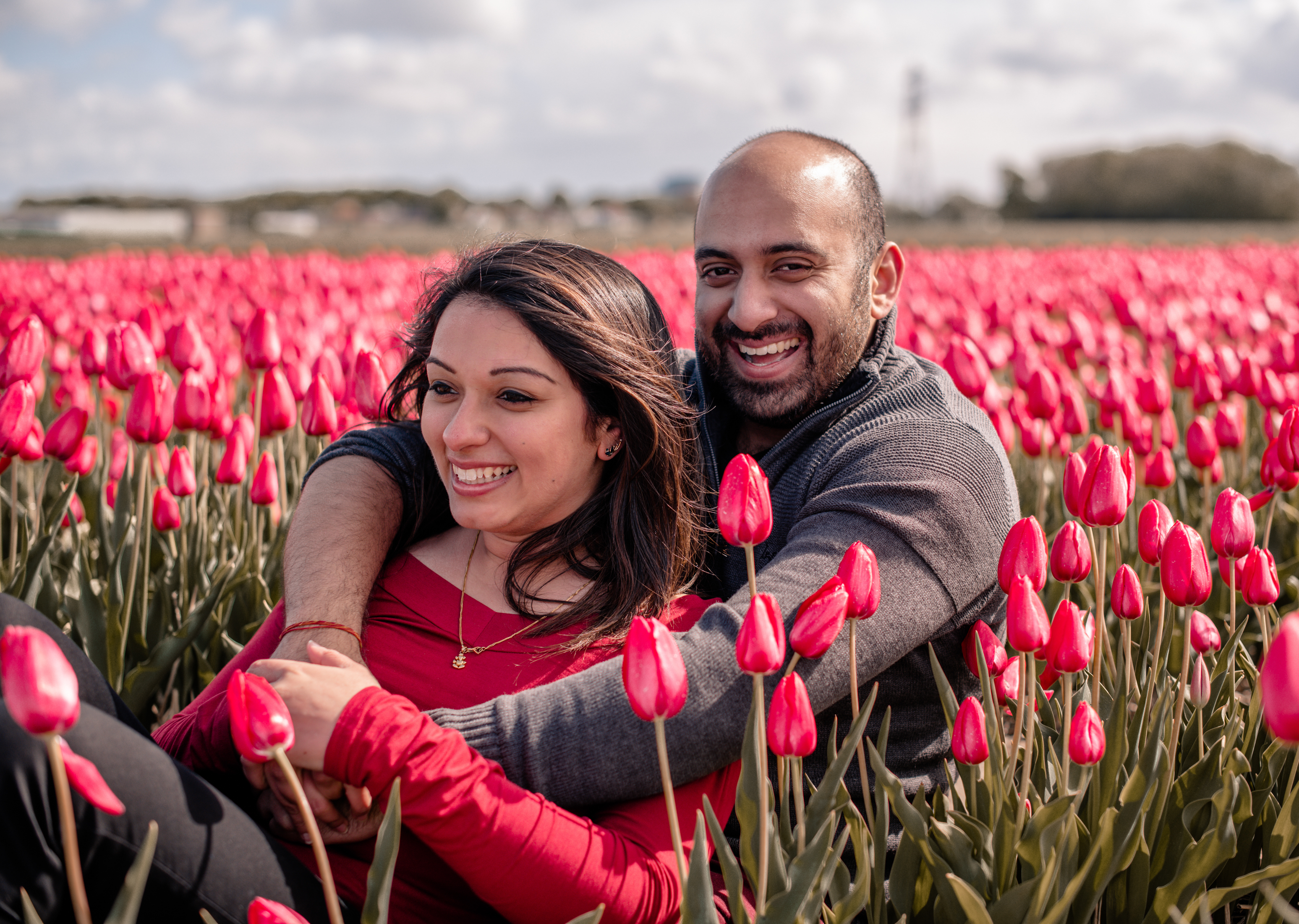 photoshoot between the tulips