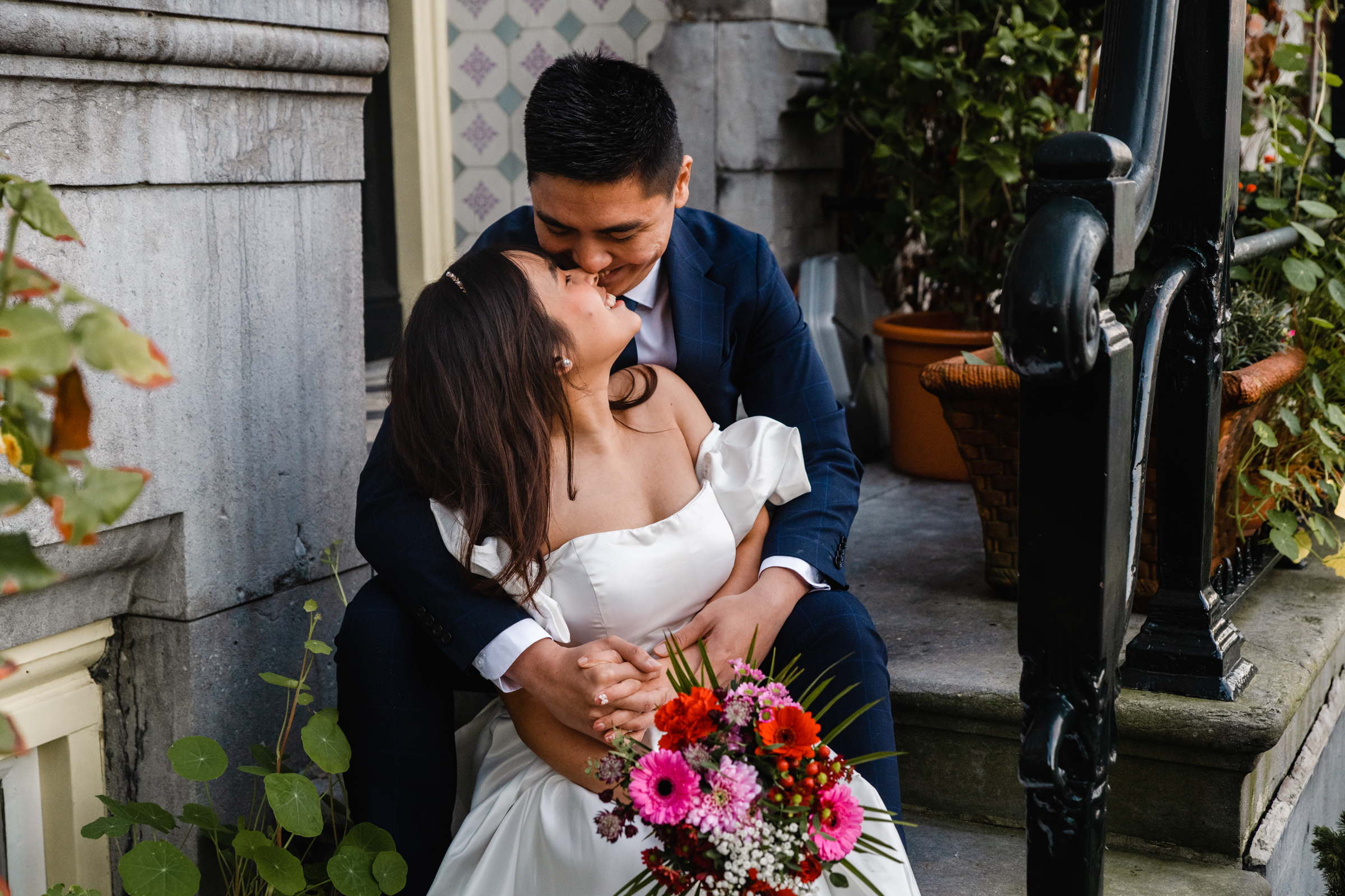Amsterdam canals wedding photoshoot